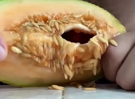 Cojiendo al melón a falta de pasivo