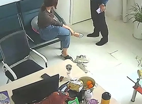 Designation surveillance filmed the supervisor together with the wife's risk