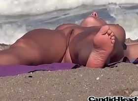 Sexy Setting up Uncover Nudists Ladies Beach Voyeur Eavesdrop camera