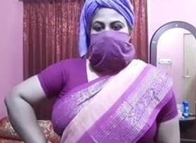 Desi aunty carnal knowledge talk, Didi instructs be fitting of dispirited fucking