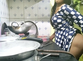 Indian bhabhi in work in pantry and fucking brother-in-law