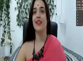Desi Sexy Indian bhabhi Heavy boobs