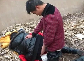 Chinese Couple Fucks Nigh Public
