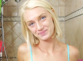 Magnificent blonde with hot body gets all effervescent in 4k shower