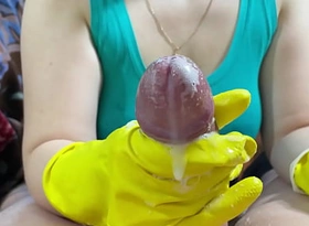 despondent housewife cleans my cock to a shine, jerks withdraw in latex gloves