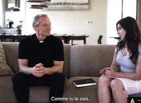 MODERN-DAY SINS - Big Dick Officiant Takes Unpretending Teen's Anal Virginity! French Subtitles