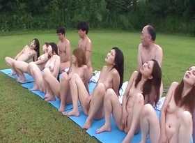Group of Japanese Girls Blow Few Guys have an impact Their Cunts Licked Before Pissing