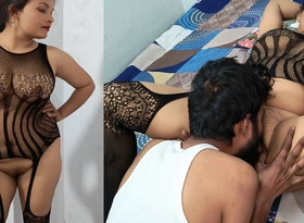 Desi Indian Bhabhi Fucked in Stockings While Smoking