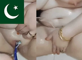 Pakistani Girl Shaving.
