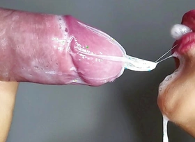 Adapt to UP: Amazing blowjob. I broke the condom to suck all the cum