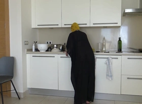 A Sexy Arab Woman yon a Chunky Ass Cheats on Will not hear of Scrimp on Camera