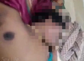 Indian Municipal Bhabhi Tempting Pussy Fucked apart from Skimp