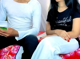 Meri Pyasi Chut Ko Mote Lund Se Chudvane K Liye Bnaya Plan  Desi Family Chudai Full HD