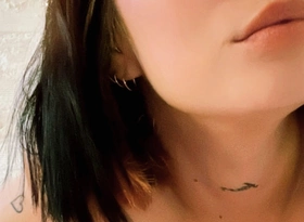 Casting Titillating Colombiana Emma Harries