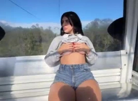Pillo a colombiana cachonda en el Teleférico