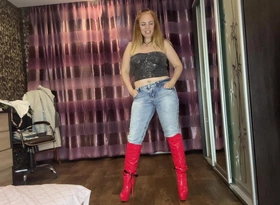 I Shot a First-class and Sexy Look Today! I\'m Enervating Red Long Boots and Crestfallen Jeans and a Top! Very Sexy and I\'m Bringing off with Myself!