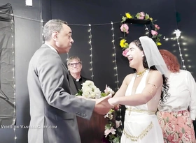 Gangbang at her Wedding - Bride Bred to the fore Altar -Vanessa Cliff