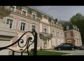 A Theatre with a Thousand Perverse N