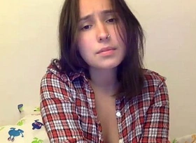 Adorable natural tits of teen on webcam